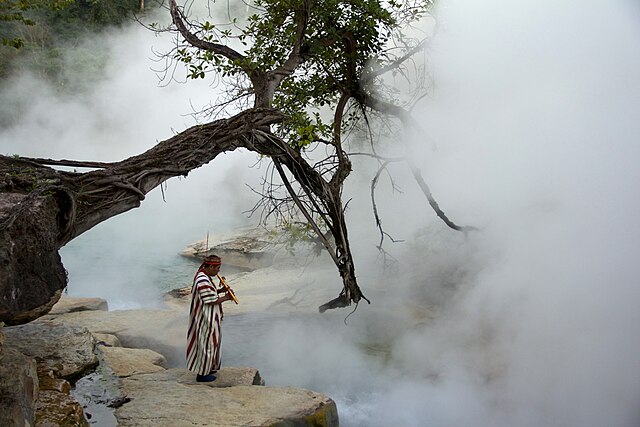 río hirviente del amazonas