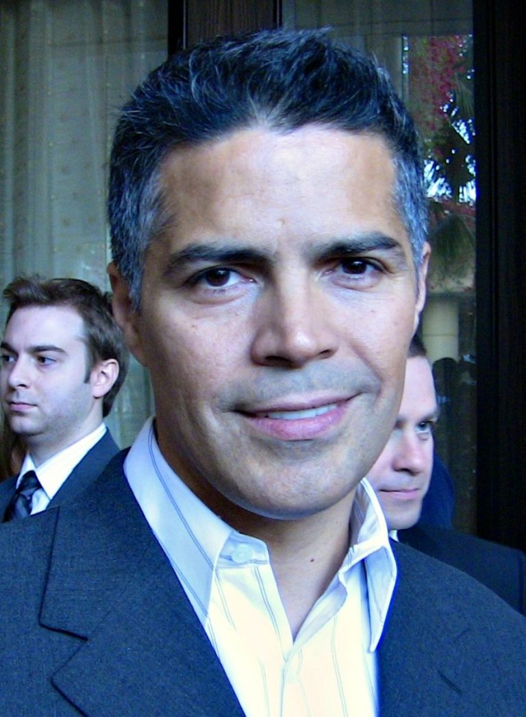 esai morales