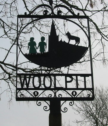 un cártel del pueblo de Woolpit