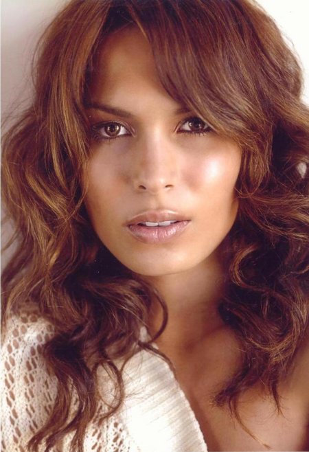 Nadine Velázquez
