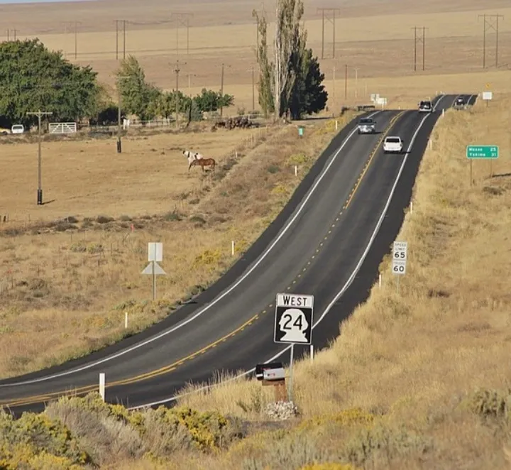 24 Oeste cerca de Moxee, WA